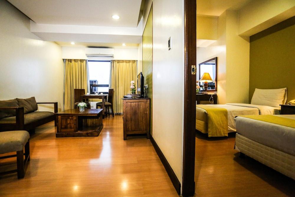 โรงแรมมาลายัน พลาซ่า Pasig City ภายนอก รูปภาพ