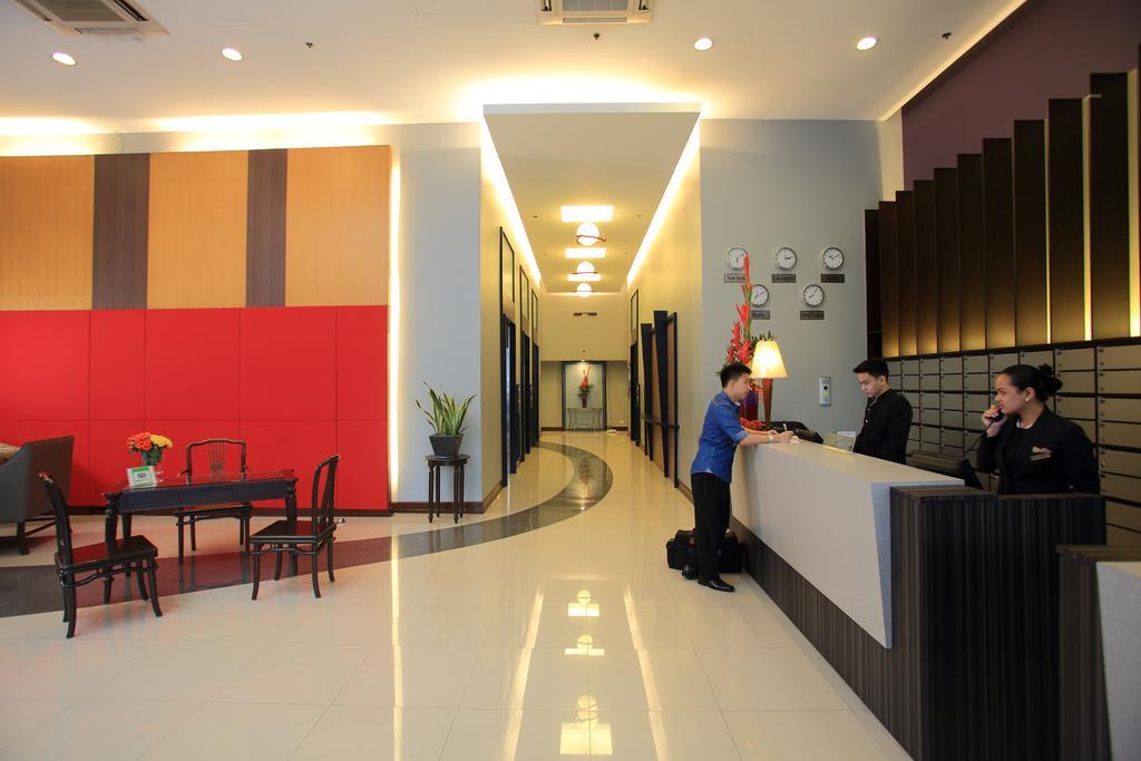 โรงแรมมาลายัน พลาซ่า Pasig City ภายนอก รูปภาพ