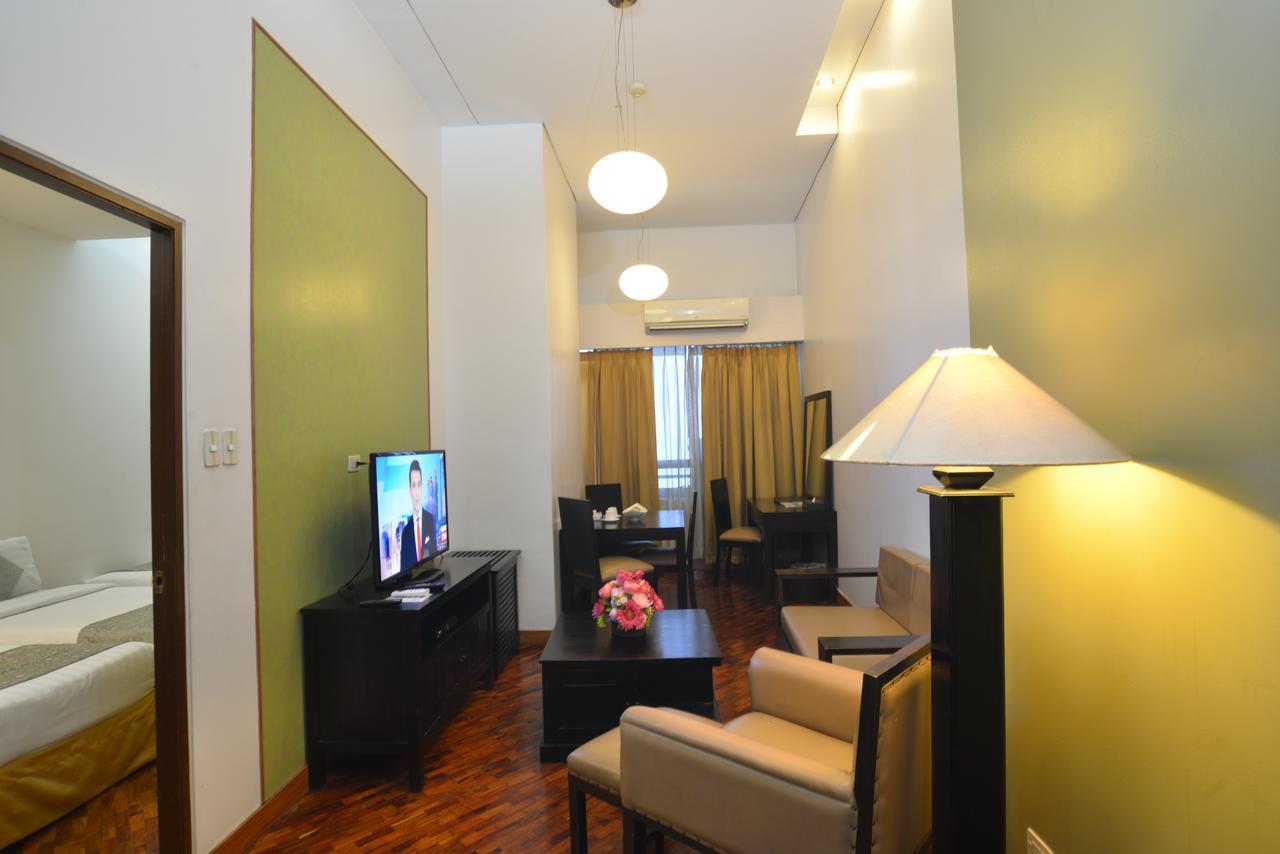 โรงแรมมาลายัน พลาซ่า Pasig City ภายนอก รูปภาพ